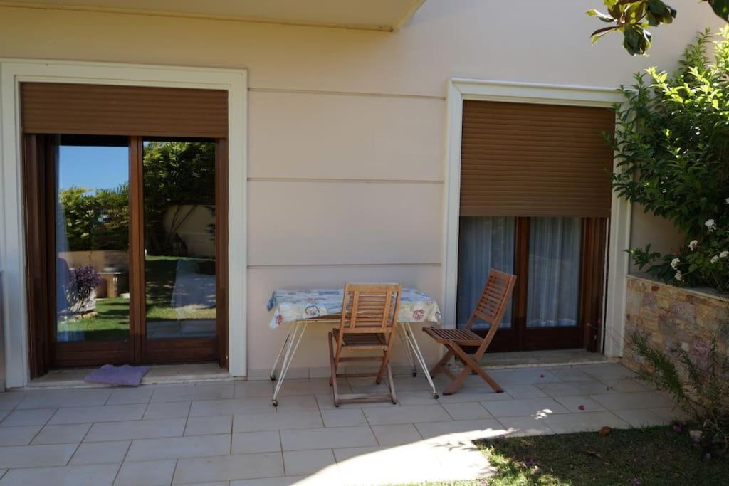 Apartment With A Garden, Bbq, Swimming Pool And Jacuzzi Dhráfi エクステリア 写真